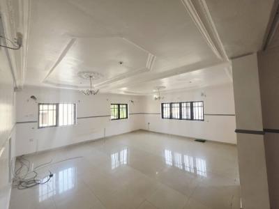 Self Serviced 3bedrooms Flat with Bq, Off Admiralty Road, Lekki Phase 1, Lekki, Lagos, Flat / Apartment for Rent