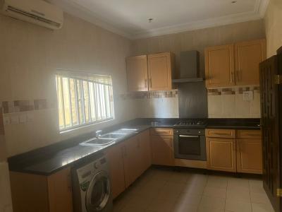 3 Bedroom Semi Furnished Flat, Lekki Phase 1, Lekki, Lagos, Flat / Apartment for Rent