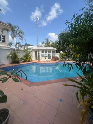 Well-maintained 3-bedroom Apartment + Bq, Banana Island, Ikoyi, Lagos, Flat / Apartment for Rent