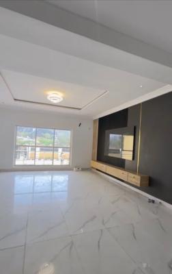 Luxury 3bedroom En-suite Flat, Tarred Road, Guzape Main, in an Estate, Guzape District, Abuja, Block of Flats for Sale