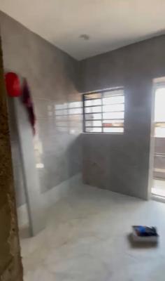 Lovely 3 Bedroom Flat, Off Adekunle Kuye, Surulere, Lagos, Flat / Apartment for Rent