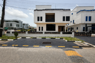 5 Bedroom Detached Available, Osapa, Lekki, Lagos, Terraced Duplex for Sale