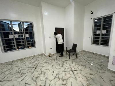Luxurious Master Bedroom, Chevron Alternative, Lekki Phase 2, Lekki, Lagos, Self Contain (single Rooms) for Rent