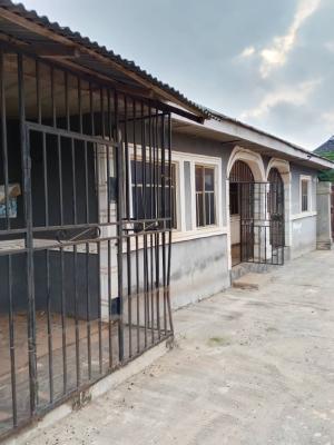 3 Bedroom Bungalow, Badeku,  Off Iyana Ajia,  New Ife Road, Ibadan, Oyo, Detached Bungalow for Sale