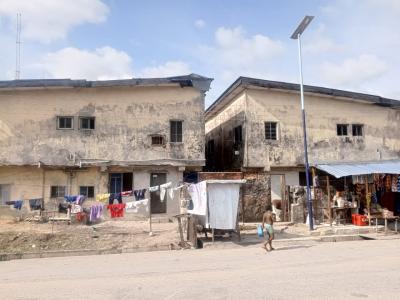 an Old Dilapidated Building, Off Okumagba Avenue, Warri, Delta, Block of Flats for Sale