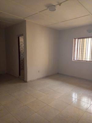 Lovely 3 Bedroom Flat, Soluyi, Gbagada, Lagos, Flat / Apartment for Rent