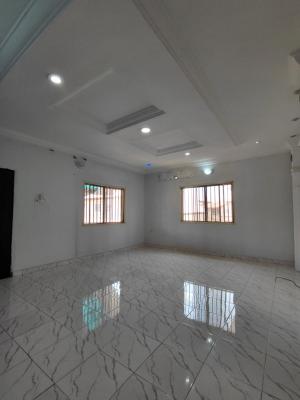 Neat 2 Bedroom Apartment, Lekki Phase 1, Lekki, Lagos, Flat / Apartment for Rent