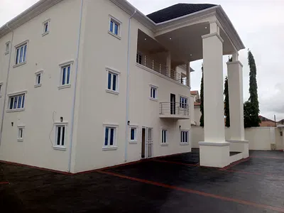 10 Units of Apartments
