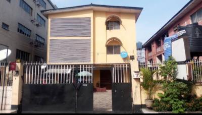 4 Rooms Office Space, Front, Ground Floor, Off Unity Road Off Toyin Street, Ikeja, Lagos, Office Space for Rent
