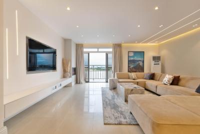 Exquisitely Built 2 Bedroom Waterview Apartment, Lekki Phase 1, Lekki, Lagos, Flat / Apartment for Rent