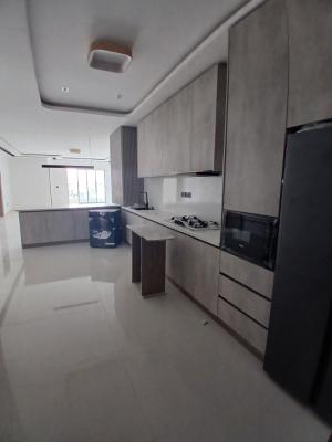Tastefully Finished and Newly Built and Serviced with 24/7 Power Suppl, Lekki Phase 1, Lekki, Lagos, Flat / Apartment for Rent