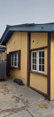 4bedroom Bungalow, Off Bodethomas, Surulere, Lagos, Detached Bungalow for Sale