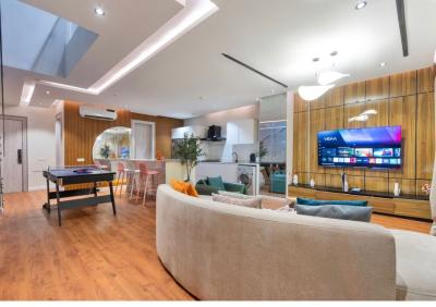 Book This Luxurious 2 Bedroom Maisonette, Admiralty Way, Lekki Phase  1, Lekki Phase 1, Lekki, Lagos, Flat / Apartment Short Let