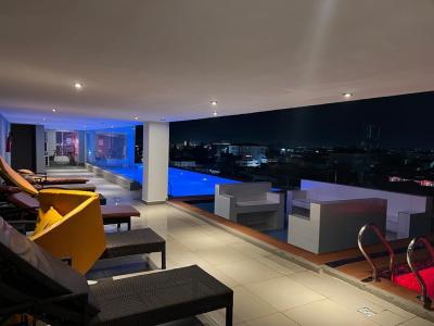 Luxury 2bedroom with a Rooftop Pool, Admiralty Way, Lekki Phase 1, Lekki, Lagos, House Short Let