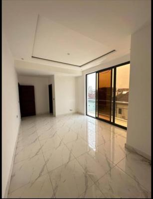 Contemporary 2 Bedroom Apartment, Off Freedom Way, Lekki Phase 1, Lekki, Lagos, Flat / Apartment for Rent