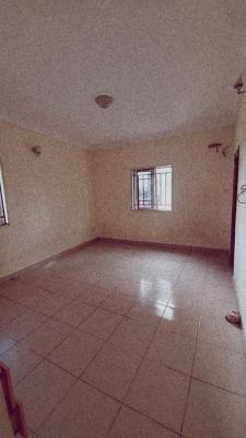 Luxury Room Shared  in a 3bedroom  Flat ., Sangotedo, Ajah, Lagos, Self Contain (single Rooms) for Rent