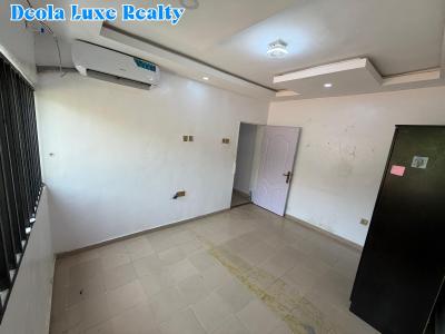 a Nice and Spacious 1 Bedrooms Apartment, Off Admiralty Way, Lekki Phase 1, Lekki, Lagos, Mini Flat (room and Parlour) for Rent