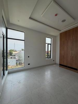 Luxury 2bedroom Apartment, Lekki Phase 1, Lekki, Lagos, Flat / Apartment for Rent