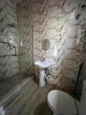 Spacious Semi Master Bedroom with Shared Kitchen, Roxbury Estate, Ikota Opposite Northwest Filling Station, Lekki Lagos, Ikota, Lekki, Lagos, Flat / Apartment for Rent