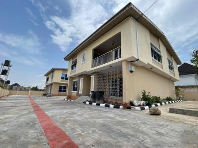 Renovated 2 Unit of 4 Bedroom Duplex., Dejo Oyelese Estate, Old Bodija, Ibadan, Oyo, Semi-detached Duplex for Rent
