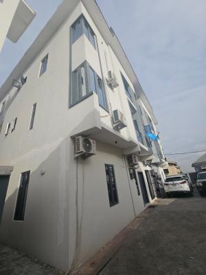 Lovely 3 Bedroom Apartment, Gra Phase 2, Magodo, Lagos, Flat / Apartment for Sale
