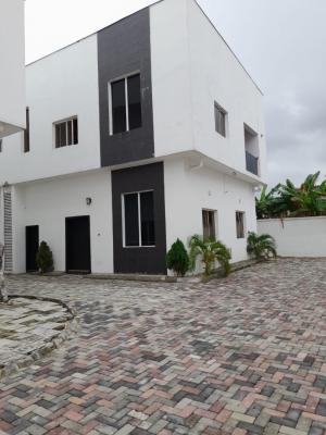 Very Neatly Used  2 Bedroom Apartment (upstair), Lekki Scheme 2, Ajah, Lagos, Flat / Apartment for Rent