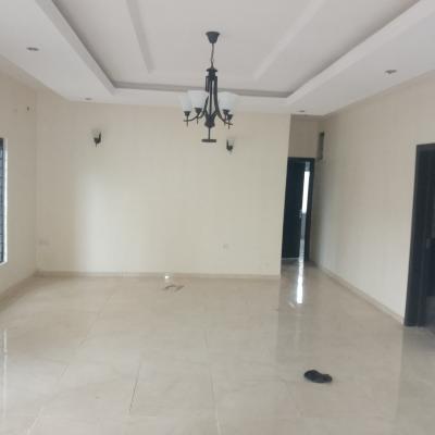 Massive 3bedrooms Flat, Off Jehovah Witnesses Road Bogije, Bogije, Ibeju Lekki, Lagos, Flat / Apartment for Rent