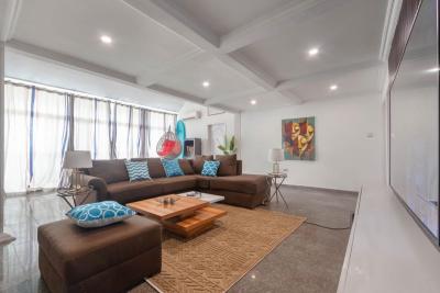 3 Bedroom Maisonette with Wine Bar, Pool and Gym, Lekki Phase 1, Lekki, Lagos, Flat / Apartment Short Let