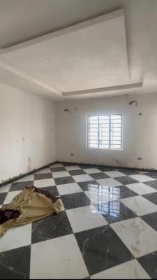 Modern Space Shop, Agbebi Road, Close to Pako Aguda Bus Stop, Surulere, Lagos, Shop for Rent