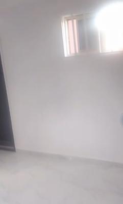 Single Room Self in Victoria Island  Rnt 6m Agent Fee 10 Percent  Agr, Victoria Island (vi), Lagos, Self Contain (single Rooms) for Rent