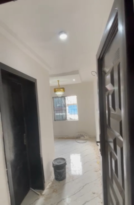 Portable Mini Flat ( Upstairs), Alapere, Ketu, Lagos, Flat / Apartment for Rent