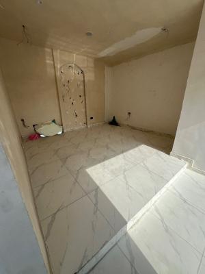 Shop Space Ground Floor Facing The Road, Off Admiralty Way, Lekki Phase 1, Lekki, Lagos, Shop for Rent