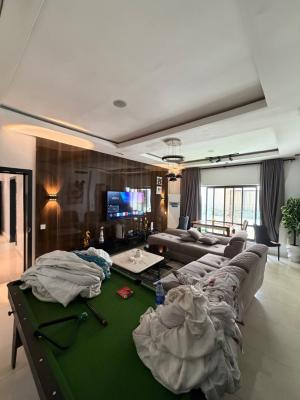 2bedrooms Flat, Lekki Right By Mega Chicken, Lekki Phase 1, Lekki, Lagos, Flat / Apartment for Rent