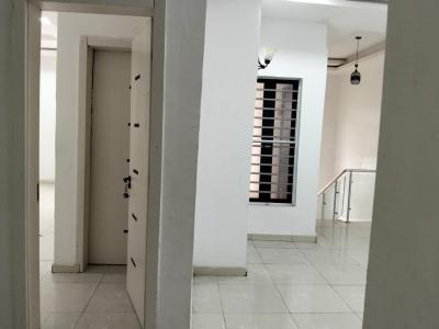 Spacious Master Bedroom (all En-suite), Royal Pine Gate Estate, Lekki, Lagos, Flat / Apartment for Rent