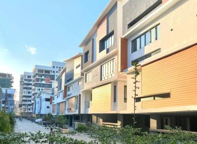 Serviced with 24/7 Power Supply 4 Bedroom En-suite Townhouse with an E, Lekki Phase 1, Lekki, Lagos, Terraced Duplex for Rent