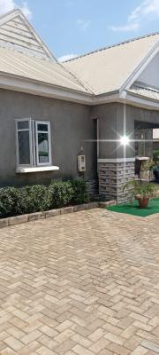 3 Bedrooms Detached Bungalow, Lugbe Airport Road, Lugbe District, Abuja, Detached Bungalow for Sale