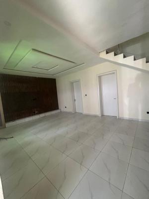 4-bedroom Duplex  - Spacious 4-bedroom All En-suite, Mobil Road,lekki, Ilaje, Ajah, Lagos, Terraced Duplex for Rent