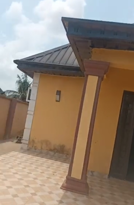 Beautifully Built Self Compound Three Bedroom Bungalow, Mowe Town, Ogun, House for Rent