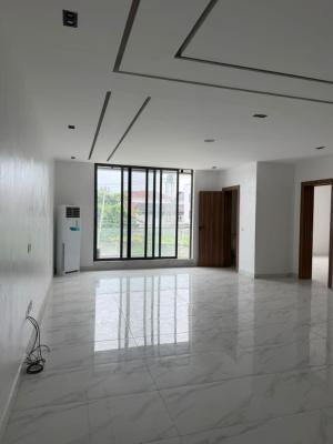 Spacious 2-bedroom Apartment, Lekki (right Side), Lekki, Lagos, Flat / Apartment for Sale