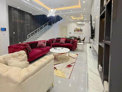 Luxurious 3 Bedroom Apartment, Lekki Phase 1, Lekki, Lagos, Flat / Apartment Short Let