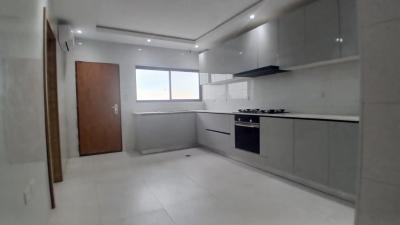 Partially Furnished 3 Bedroom Flat, Ikoyi, Lagos, Flat / Apartment for Sale