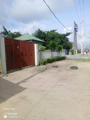 840sqm with Old 3bedroom Bungalow  on It, Ahmed Tijani Street Off Victoria Arobieke Off Admiralty Way, Lekki Phase 1, Lekki, Lagos, Residential Land for Sale