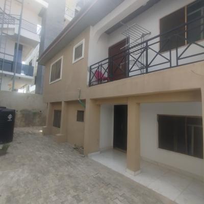 Nice 3bedroom Flat, Olusesi Street,close to Royal Pine Estate, Lekki Expressway, Lekki, Lagos, Flat / Apartment for Rent