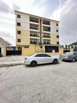 Spacious 2 Bedroom Apartment with  Pool, Elevator and Gym., Lekki Phase 1, Lekki, Lagos, Flat / Apartment for Sale