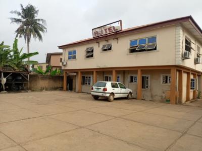 Standard 21 Rooms Hotel, Very Spacious on 1300sqm, Lagos - Ibadan Expressway, Agbowo, Ibadan, Oyo, Hotel / Guest House for Sale