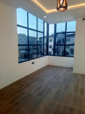 Fully Serviced 2 Bedroom Apartment, Upstairs with Bq, Oba Amusa Estate, Agungi, Lekki, Lagos, Flat / Apartment for Rent