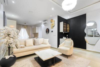 Luxury Water Front 1bedroom with Ps5, Gym & Coffee Making Machine, Admiralty Way, Lekki Phase 1, Lekki, Lagos, Flat / Apartment Short Let