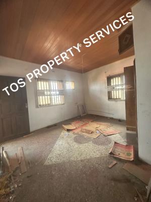 3 Bedroom Flat in an Estate (renovation Ongoing), Yaba, Lagos, Flat / Apartment for Rent