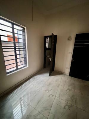 Single Room Downstairs Shared Apartment, Osapa, Lekki, Lagos, Flat / Apartment for Rent
