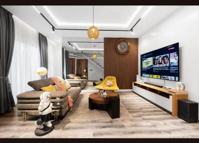 Furnished Two Bedroom Apartment, Freedom Way, Lekki Phase 1, Lekki, Lagos, House for Rent